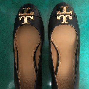 TORY BURCH Pump Size 4. Bonus: Cute Sandals! Both in Black